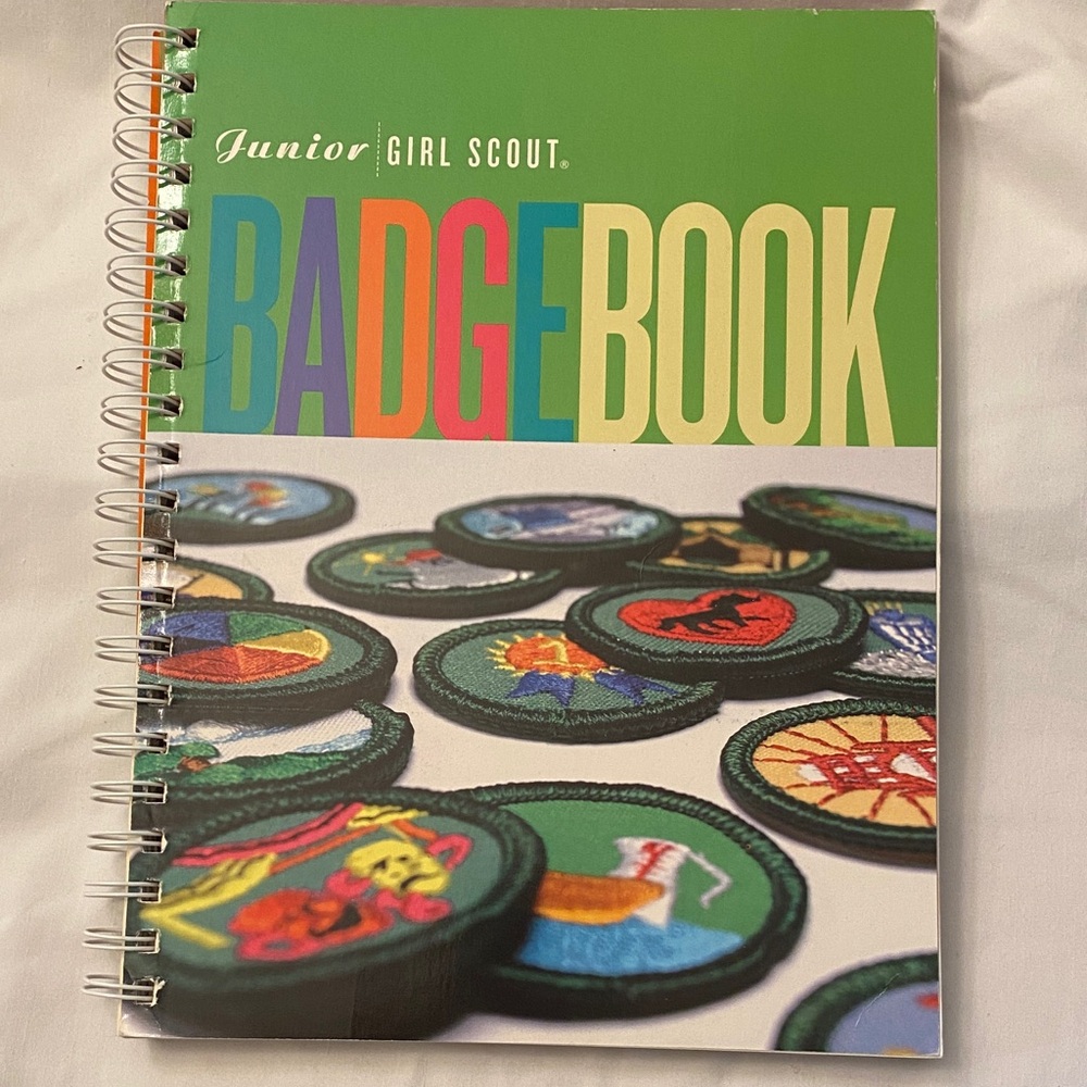 Girl Scouts of USA Junior Badge Book - 2001